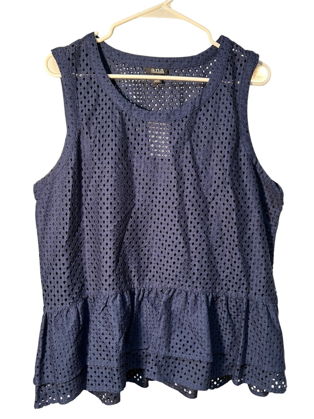 A.n.a. Womens Size XL Eyelet Tank Top American Navy Blue Peplum Scoop Neck Nylon